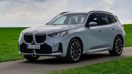 BMW POTICHU ROZŠÍRILO MOTORIZÁCIE NOVÉHO SUV X3 O ŠESŤVALCOVÝ DIESEL! MÁ 303 KONÍ A DOJAZD 900 KM