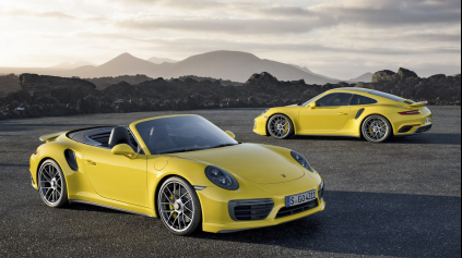 OMLADENÉ PORSCHE 911 TURBO S MÁ AŽ 580 KONÍ! STOVKU DÁ ZA 2,9S