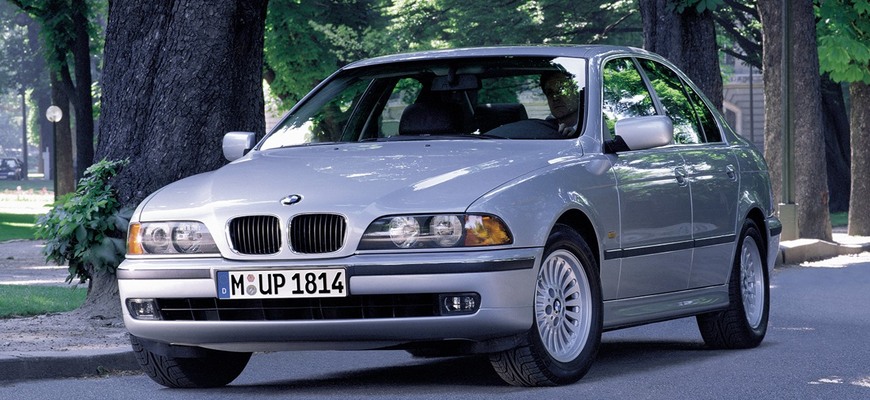 BMW 5 E39 je veterán, má 30 rokov