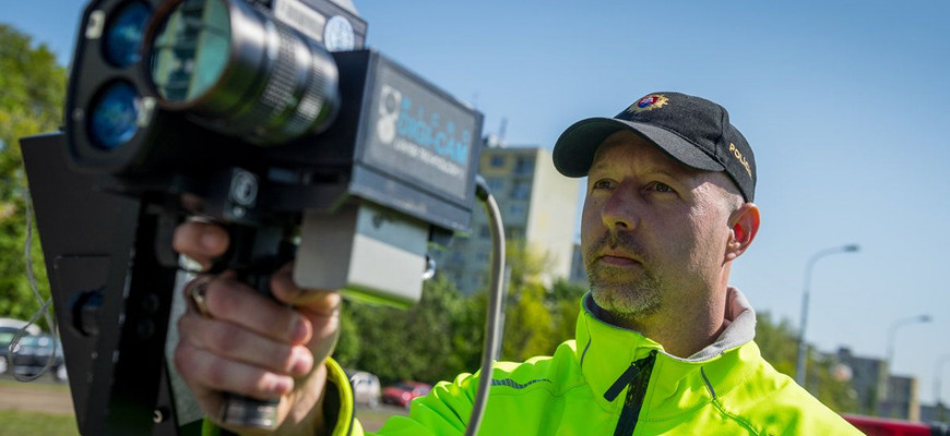 Mimoriadna sankcia za rýchlosť. Pre rozdiel 1 km/h mu zhabali drahé auto