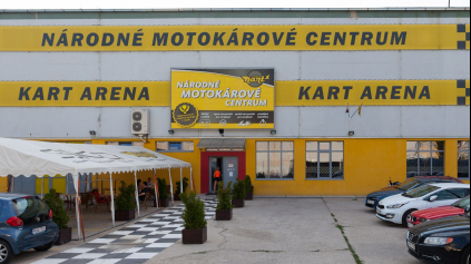 JAZDENIE V KART ONE ARÉNA BUDE MAŤ VĎAKA SWS SVETOVÉ ROZMERY. MÔŽEŠ BYŤ JEHO SÚČASŤOU.