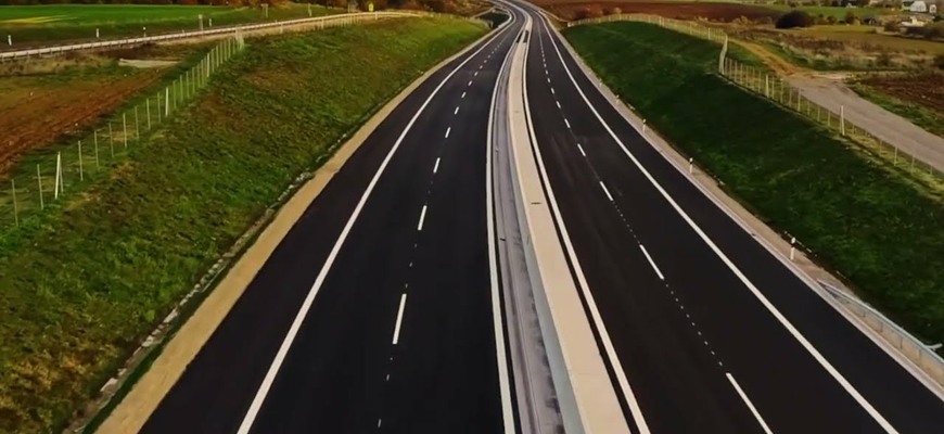 Presmerujú dopravu z R4: Nová diaľnica na východe vytvorí veľký obchvat, bude mať 14 kilometrov