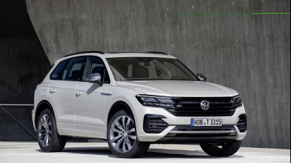 VOLKSWAGEN TOUAREG PREDAJ SLÁVI ÚSPECH. OSLAVUJE HO NOVÁ EDÍCIA