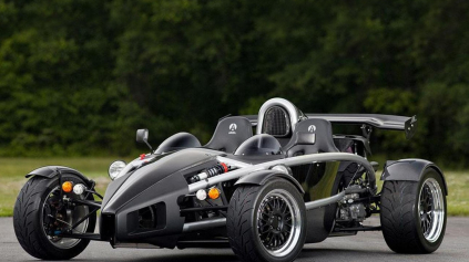 700 KONÍ V ARIEL ATOM VÁS ZOŽERIE ZAŽIVA!