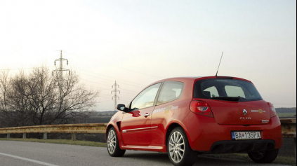 TEST RENAULT CLIO RS 197