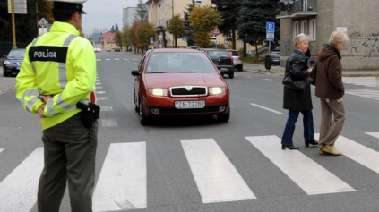 DÔCHODCOVIA V SENICI DÁVAJÚ POZOR NA DETI NA PRIECHODOCH UŽ 12 ROKOV