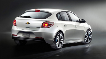 CHEVROLET CRUZE HATCHBACK PRE EURÓPU