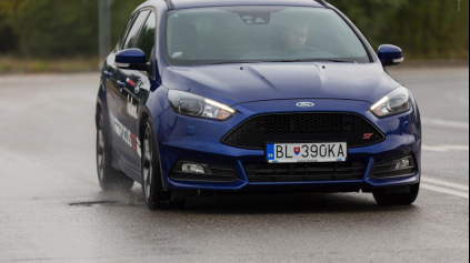 TEST: FORD FOCUS ST COMBI TDCI