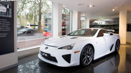 CHCETE LEXUS LFA? TAK SA NACESTUJETE!