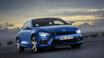 VW UKÁZAL VYNOVENÉ SCIROCCO R A PRIPOMENUL GOLF R