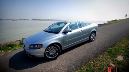 TEST VOLVO C70 2.4 D5