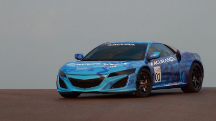 LEGENDA JE SPÄŤ! NOVÁ ACURA NSX SA CEZ VÍKEND PREHÁŇALA PO OKRUHU