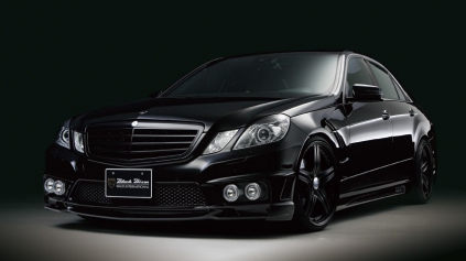 MASAKER PO JAPONSKY: WALD DESIGN MERCEDES E63 BLACK BISON