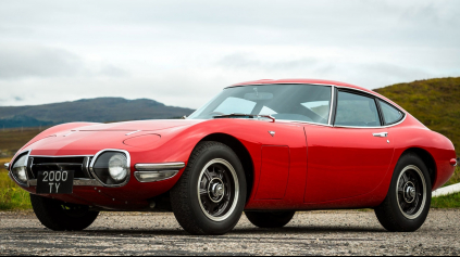 NAJCENNEJŠIE JAPONSKÉ AUTO? TOYOTA 2000GT STOJÍ AJ 1 MIL. DOLÁROV!