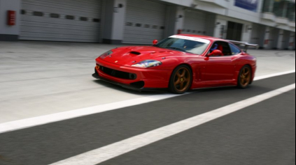 GARAGE SAURUS FERRARI 550 MARANELLO