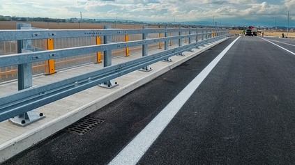 DÔLEŽITÝCH 14 KM NOVEJ DIAĽNICE NA VÝCHODE: ODKLONÍ VEĽA ÁUT MIMO VEĽKÉHO MESTA NA D1