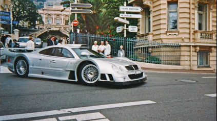 MERCEDES CLK GTR V ULICIACH MONAKA