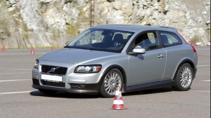 TEST: VOLVO C30 T5