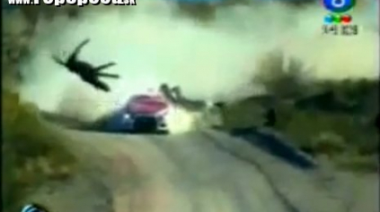 RALLY CRASH: LANCER EVO X WRC VS. KÔŇ