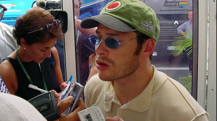 JACQUES VILLENEUVE OTVÁRA PRETEKÁRSKU ŠKOLU