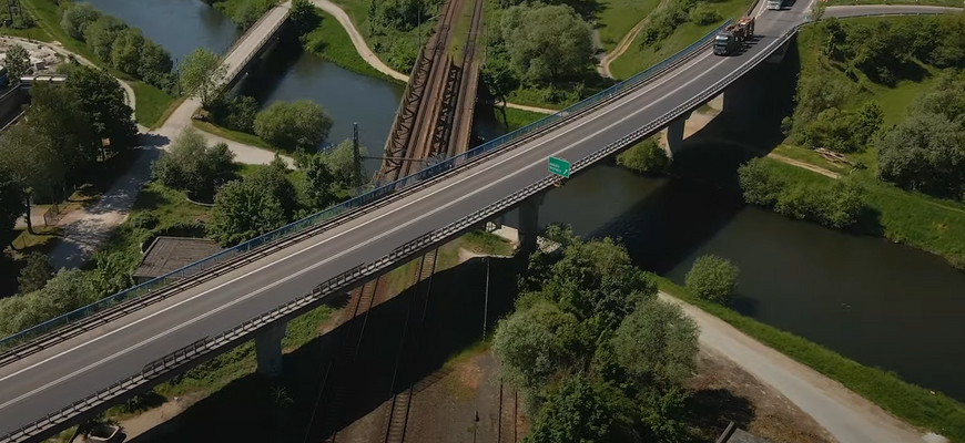 Dôležitý most na strednom Slovensku: Nastane zmena pre motoristov, opravy pokračujú