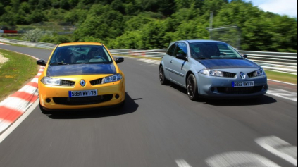 RENAULT MEGANE R26.R DÁVA NA FRAK FORDU FOCUS RS