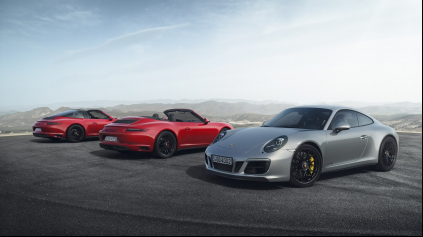 PORSCHE 911 GTS: TURBO, 450 KONÍ A AJ MANUÁL