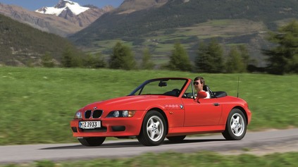 BMW Z3, AUTO JAMESA BONDA, MÁ 30 ROKOV