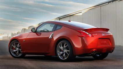 NISSAN 370Z PODSTÚPIL OMLADZOVACIU KÚRU