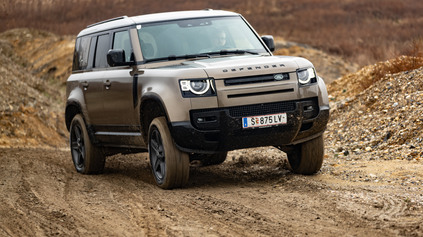 TEST LAND ROVER DEFENDER 110 P400 X-DYNAMIC HSE – VERNÝ SVOJIM PREDKOM?