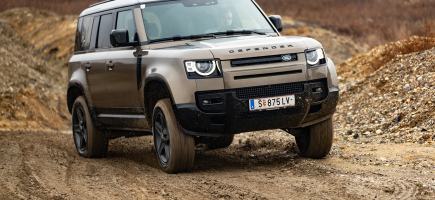 Test Land Rover Defender 110 P400 X-Dynamic HSE – verný svojim predkom?