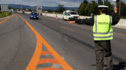 ZA DOPRAVNÉ PRIESTUPKY ASI BUDEME PLATIŤ O PÄTINU MENEJ