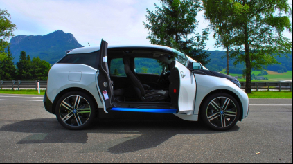 JAZDA: BMW I3