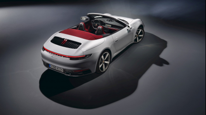 ĎALŠOU NOVINKOU Z IAA JE PORSCHE 911 CARRERA 4 CABRIOLET