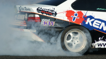 POZRITE SI VIDEOREPORTÁŽ Z FINÁLE KING OF DRIFT 2011