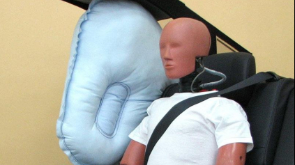 TOYOTA VYNAŠLA NOVÝ AIRBAG