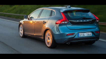 PRVÁ RECENZIA VOLVO V40