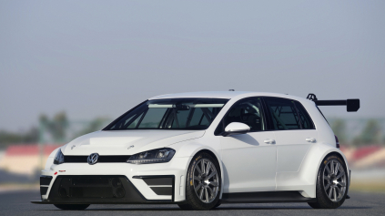 VW NASADIL GOLF TCR DO ŠAMPIONÁTU CESTOVNÝCH VOZOV