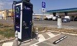 Prvá nabíjacia stanica OMV eMotion s výkonom 400 kW