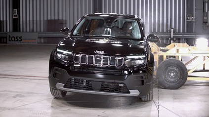 JEEP AVENGER V EURO NCAP STRATIL DVE HVIEZDY! JEDEN Z VÝSLEDKOV JE OBZVLÁŠŤ VAROVNÝ