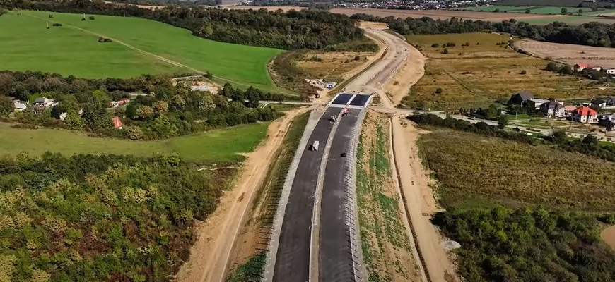 Nová rýchlostná cesta R2 sa napojí na D1 na východe. Takýto je jej aktuálny stav, kedy ju otvoria?