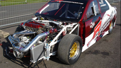 BEAST: JR MOTORSPORT EVO 8 DRAG MACHINE