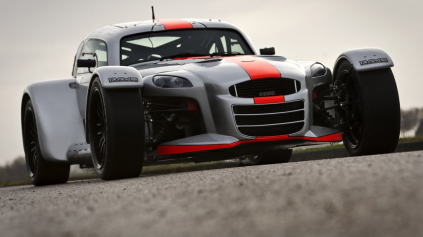 DONKERVOORT D8 GT4