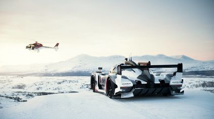 REBELLION R2K DRIFTOVAL HORE ZJAZDOVKOU