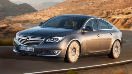 OPEL INSIGNIA 2014 - VLAJKOVÁ LOĎ PO FACELIFTE