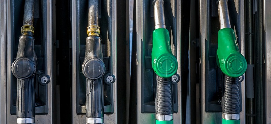 Tankujete auto doplna? Pozor na častú chybu, v týchto dňoch je ešte nebezpečnejšia