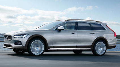 VOLVO V90 CROSS COUNTRY PRÍDE 15. SEPTEMBRA