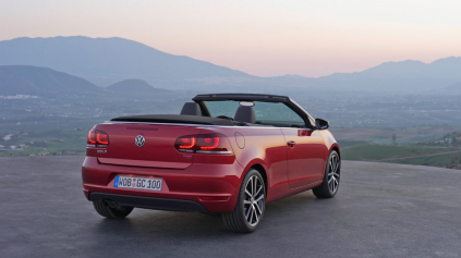 ŽENEVA 2011: VW GOLF CABRIO VI