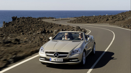 VIDEO: MERCEDES BENZ SLK A C COUPE