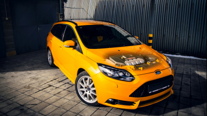 ČITATEĽ A FANÚŠIK TS ĽÚBI SVOJ FORD FOCUS ST :) PRESNE TENTO SME KEDYSI TESTOVALI